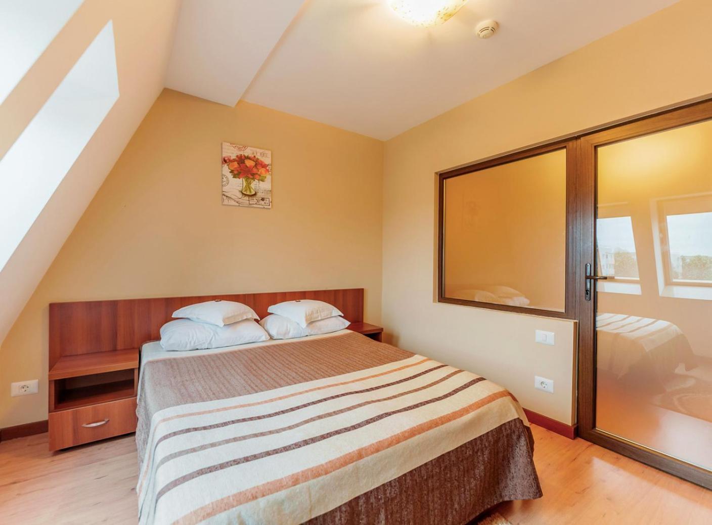 Hotel Crisana أراد المظهر الخارجي الصورة