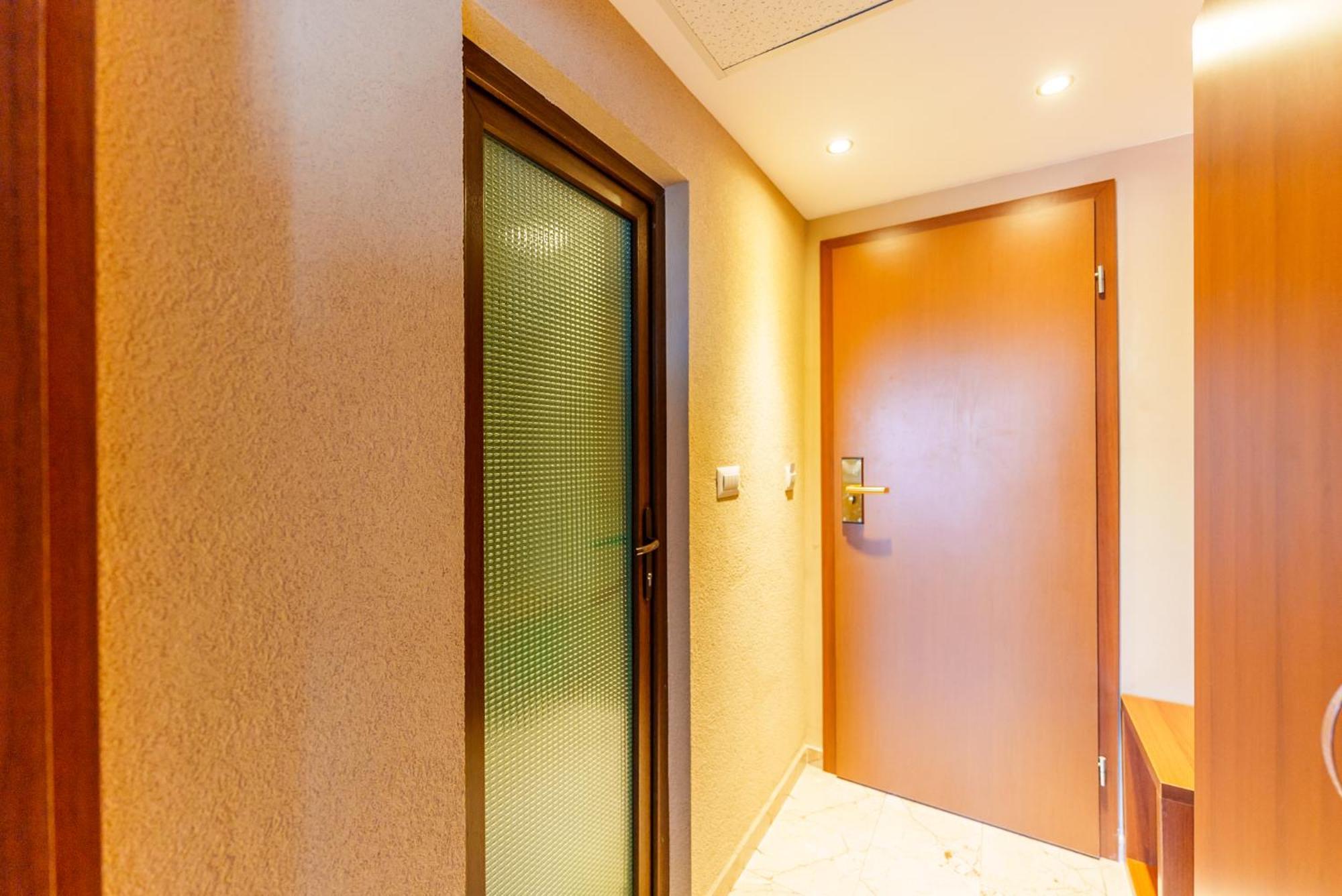 Hotel Crisana أراد المظهر الخارجي الصورة